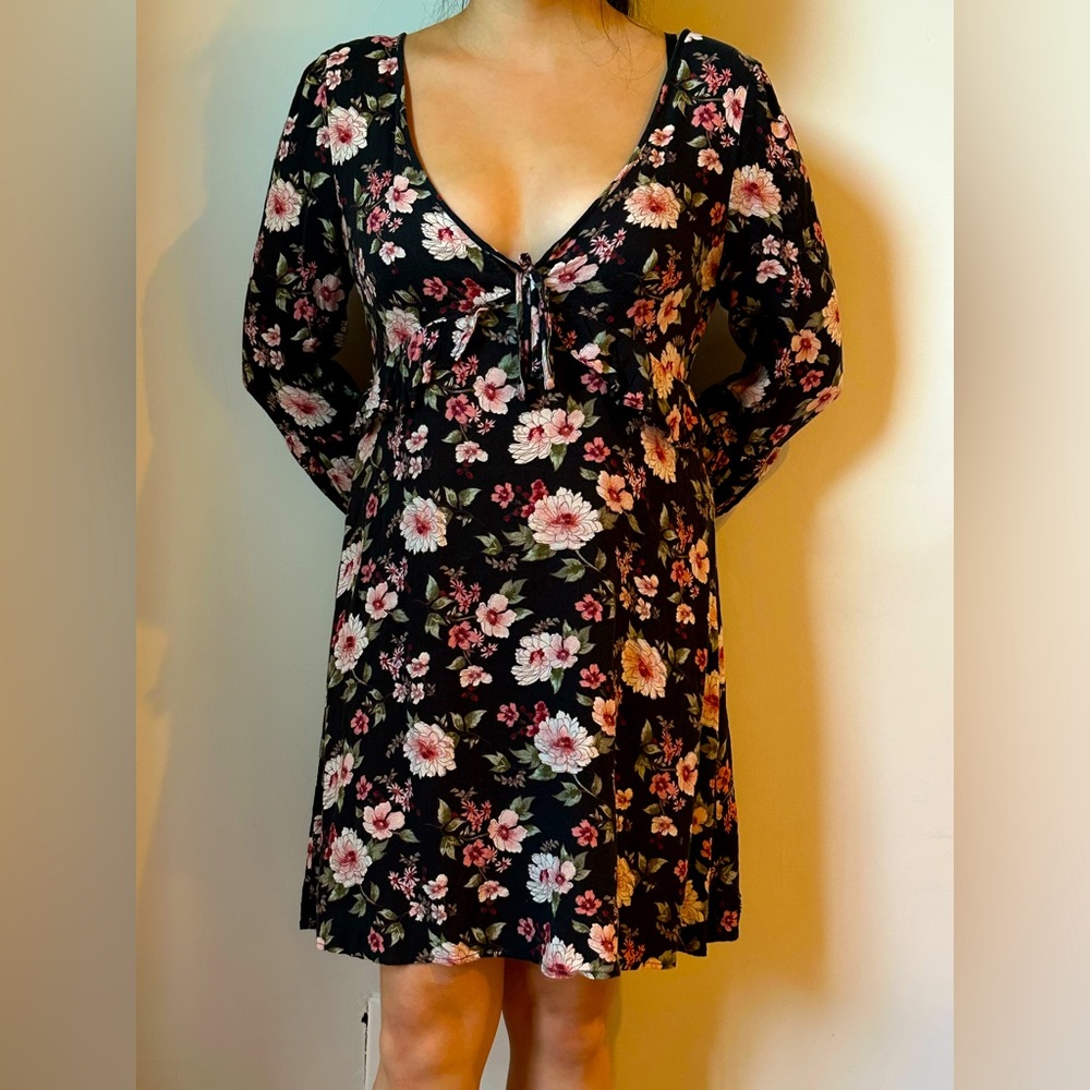 Vintage flowery dress for summer ☀️